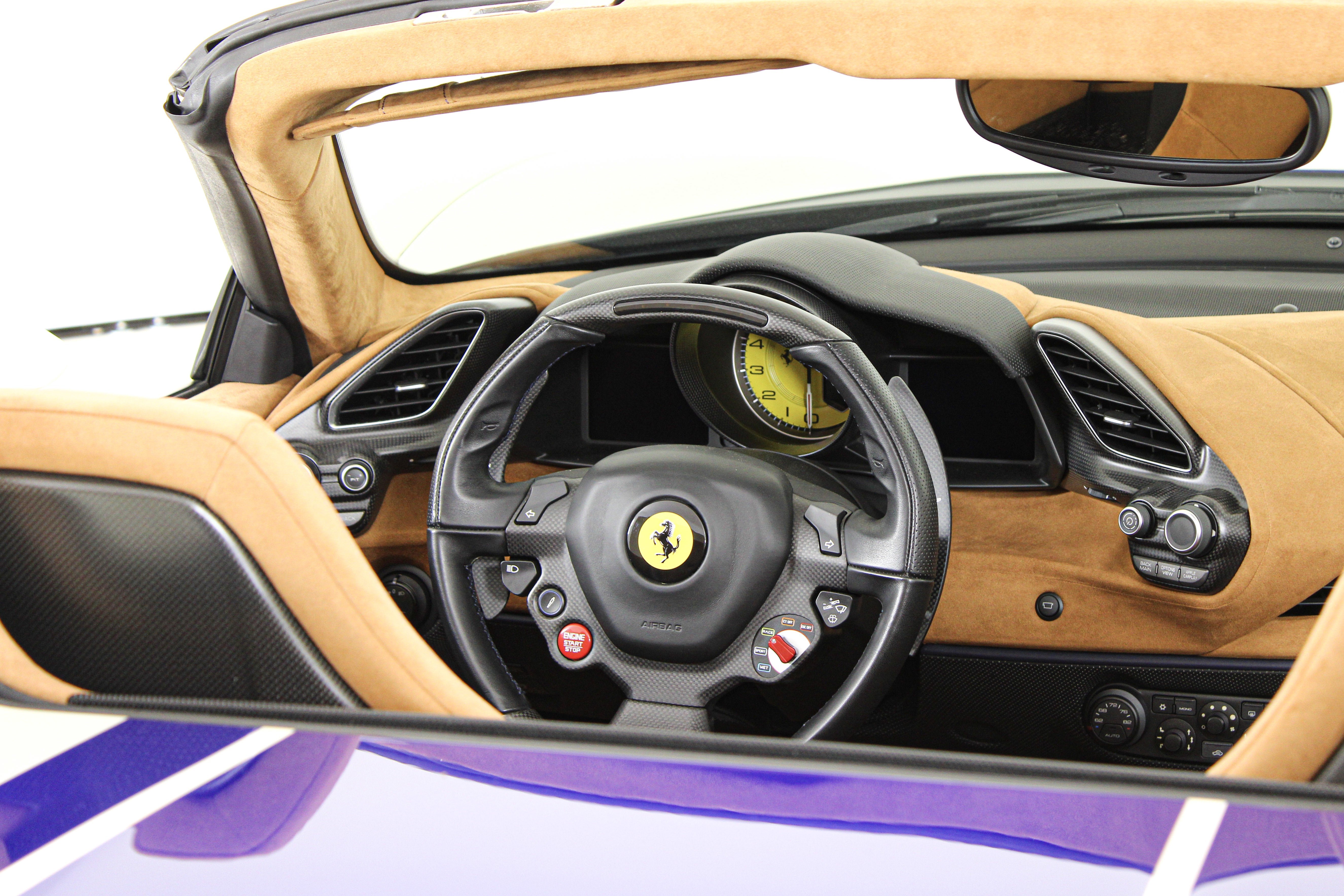 Certified Used 2020 White Ferrari  image 31