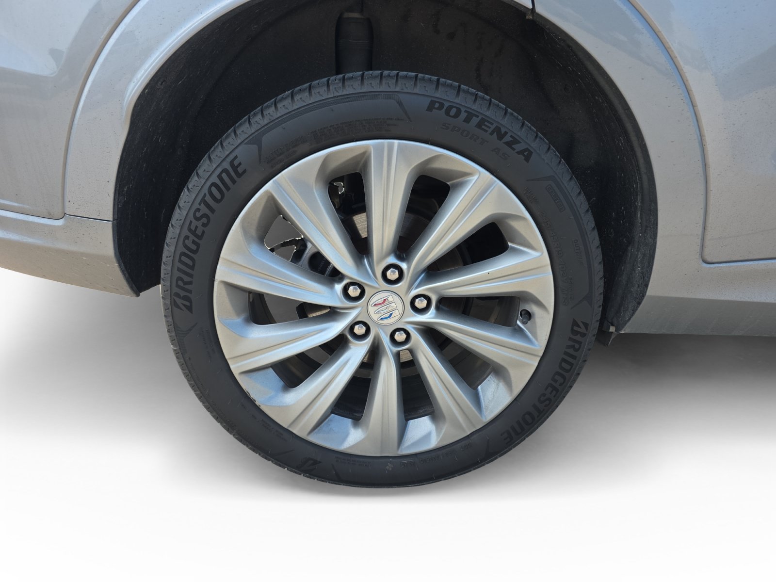 Used 2024 Moonstone Gray Metallic Buick Avenir image 15