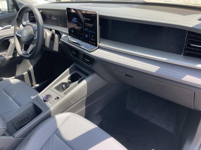 New 2026 Silver Volkswagen 2.0T SE image 28