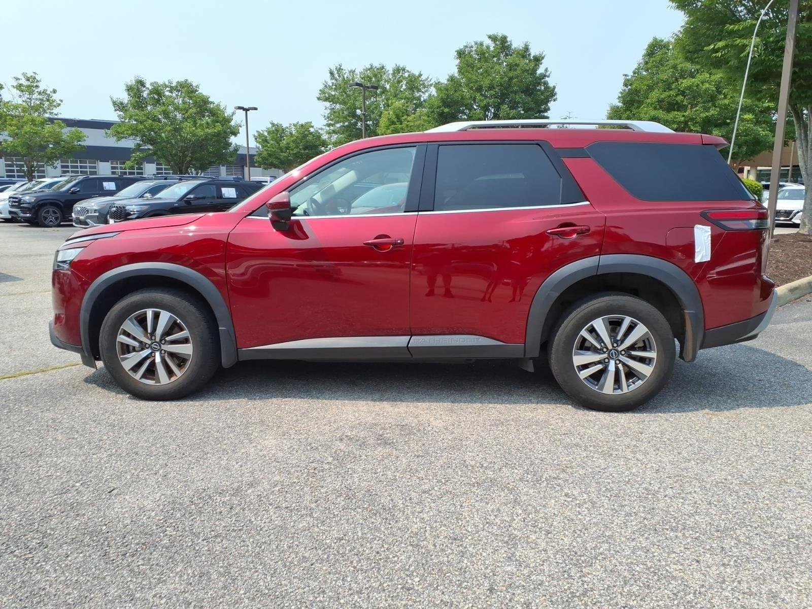 2024 Nissan Pathfinder SL - Photo 9