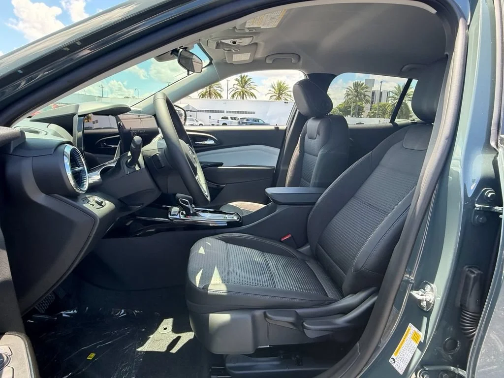 New 2026 Summit White Chevrolet LT image 9