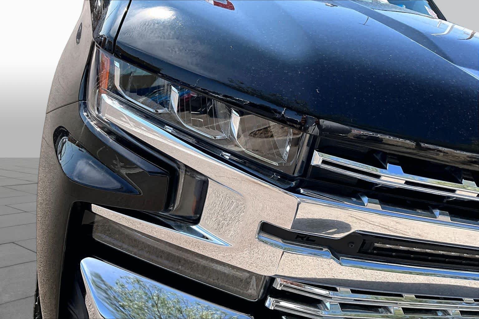 Used 2020 Black Chevrolet LT image 27