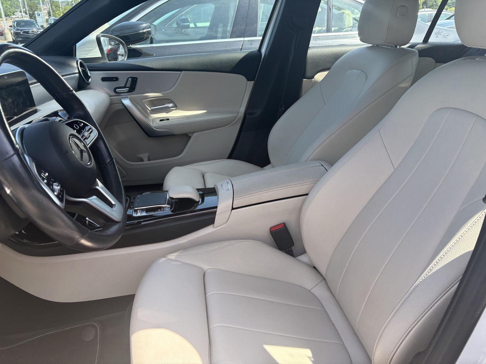 Used 2020 Digital White Pearl Metallic Mercedes-Benz A 220 image 6