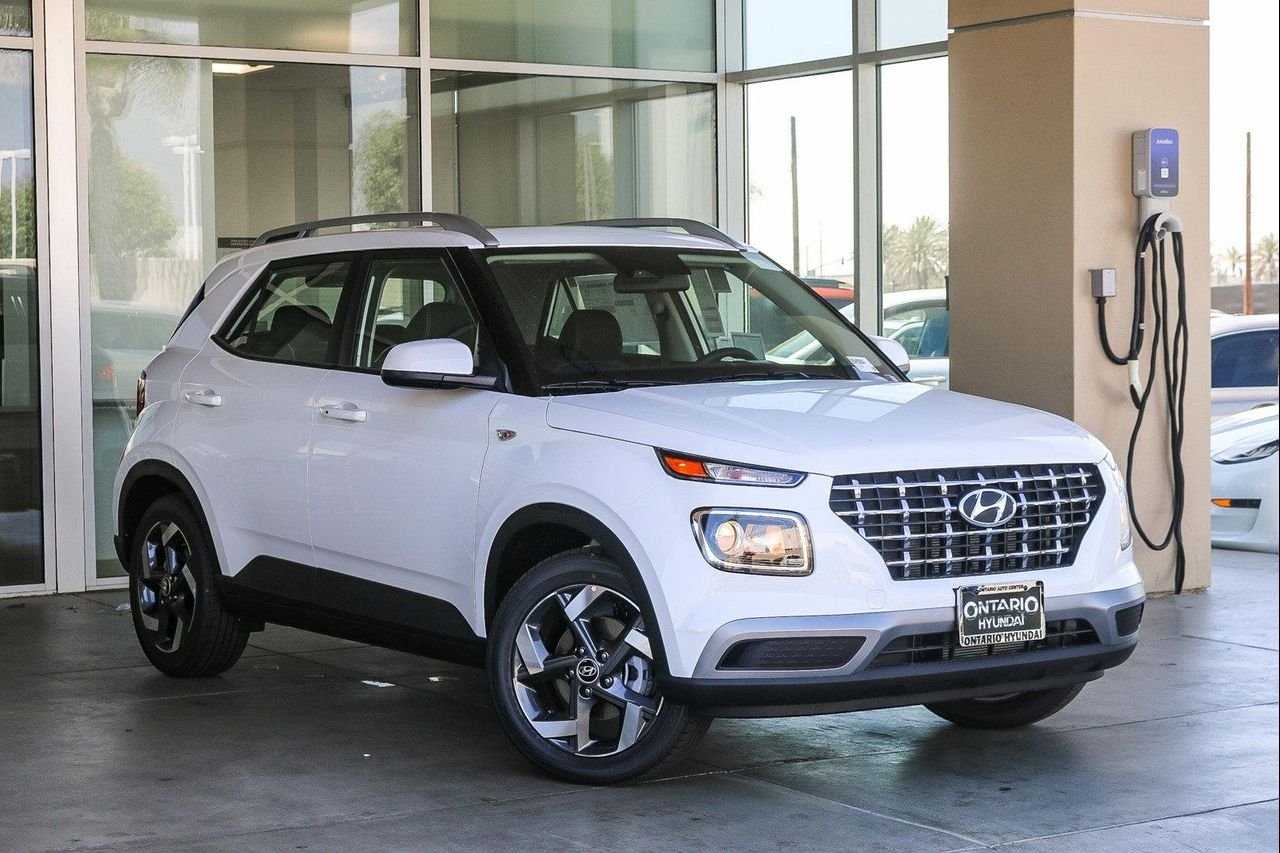 New 2026 White Hyundai SEL image 31