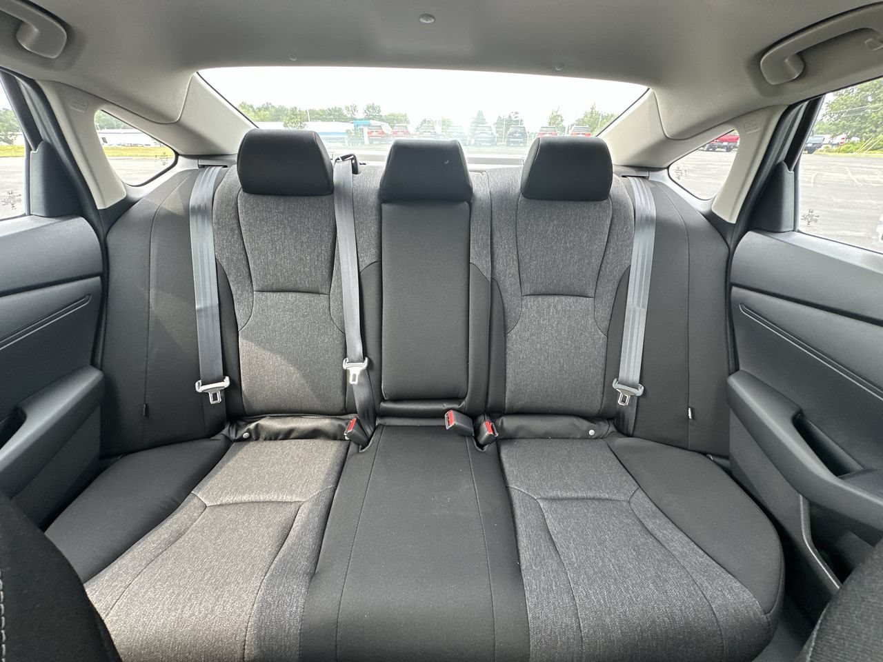 New 2026 Urban Gray Pearl Honda SE image 22