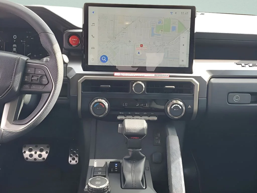 2025 Toyota Tacoma TRD Sport - Photo 28