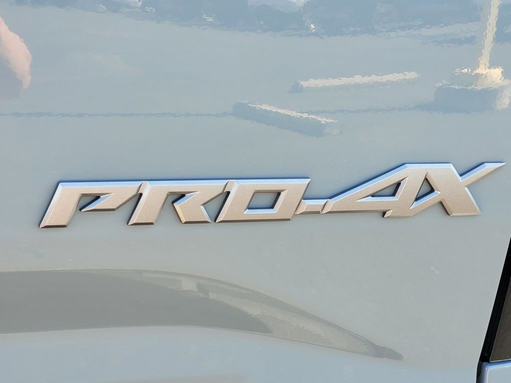 Used 2022 Gray Nissan PRO-4X image 11