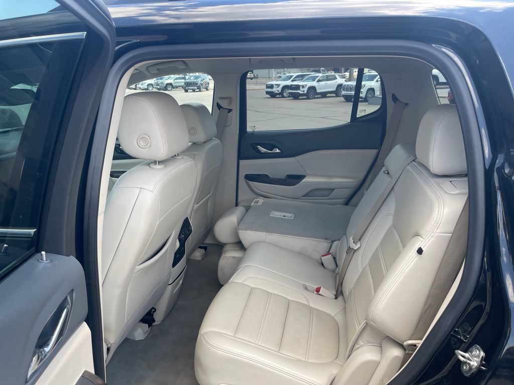 2023 GMC Acadia Denali - Photo 27