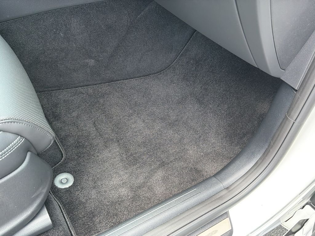 2026 GENESIS GV70 Standard - Photo 35