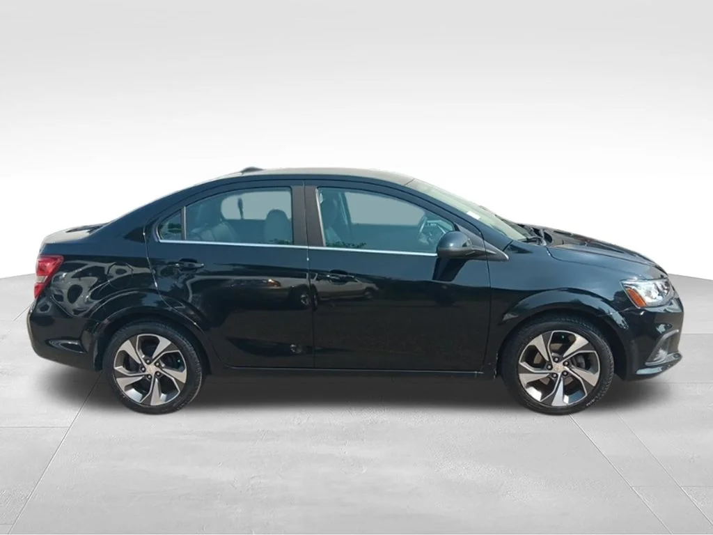 Used 2017 Mosaic Black Metallic Chevrolet Premier image 8