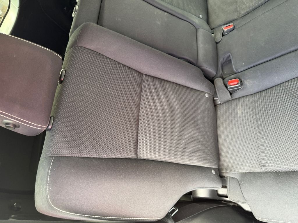 Used 2018 Gray Toyota XLE image 17