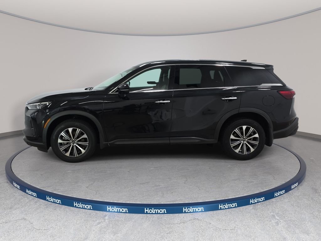 Certified Used 2023 Mineral Black INFINITI PURE image 8