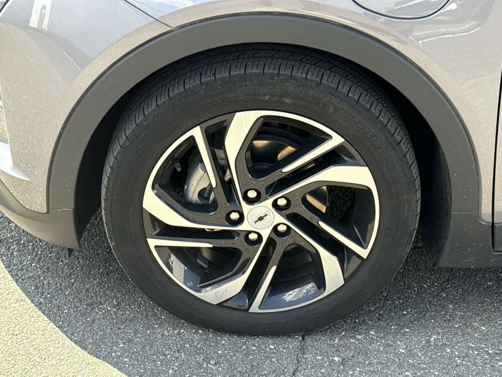 Used 2023 Chevrolet Bolt EV 2LT with VIN 1G1FX6S09P4145314 for sale in Greenwich, CT