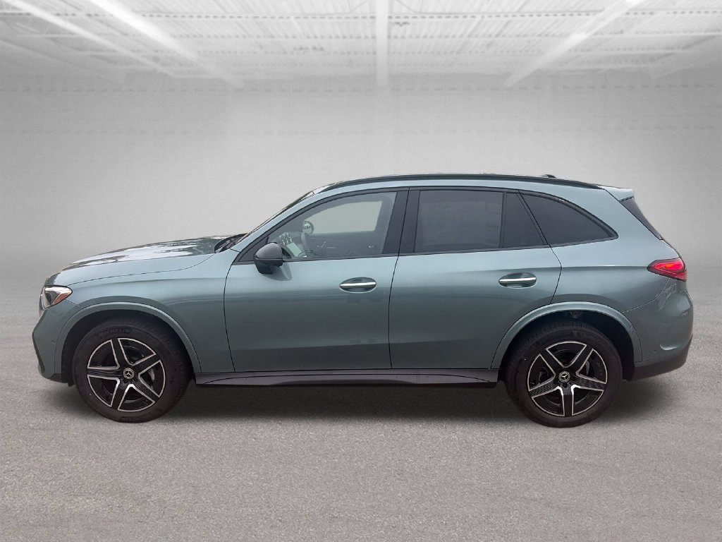 Used 2026 Silver Mercedes-Benz GLC 300 image 2