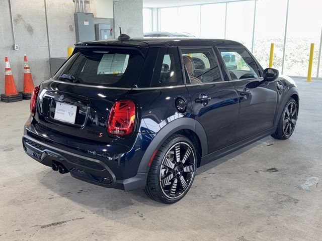 Used 2024 Black Metallic MINI Iconic image 8