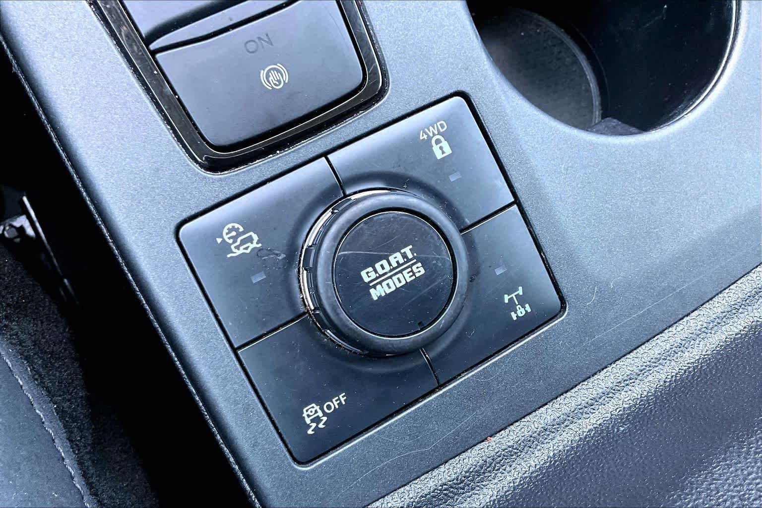 Used 2023 Cactus Gray Ford Badlands image 34