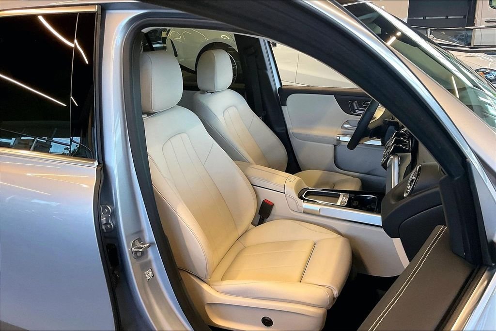 2026 Mercedes-Benz GLB GLB 250 - Photo 5