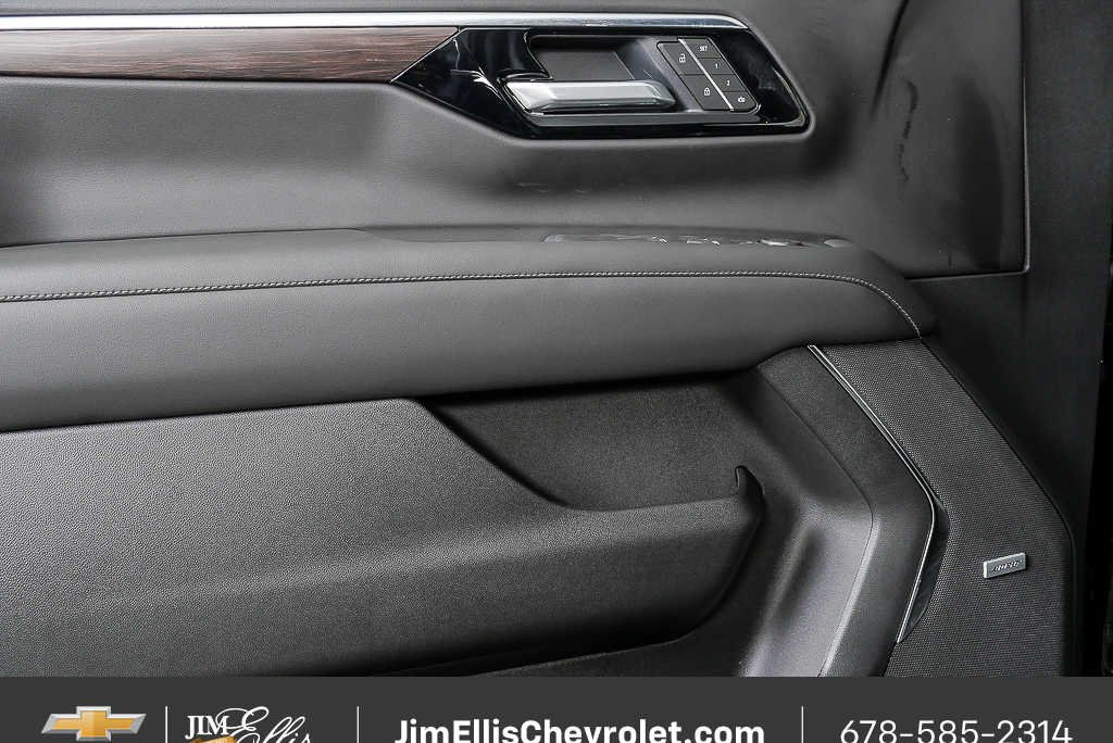 New 2026 Black Chevrolet LT image 6