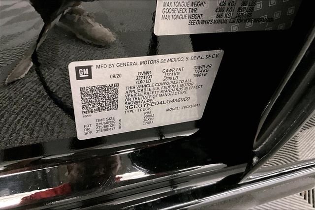 Used 2020 Black Chevrolet RST image 40