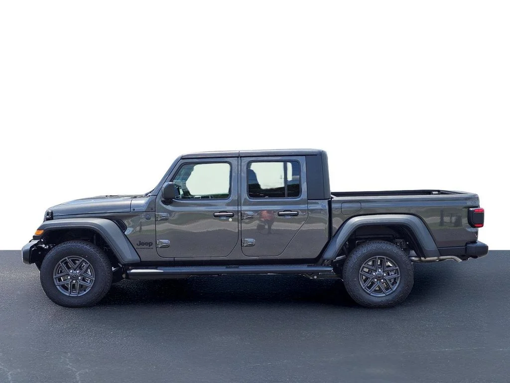 New 2026 Granite Crystal Metallic Clear-Coat Exterior Paint Jeep Sport S image 13