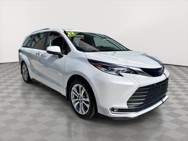 Certified Pre-Owned 2022 Toyota SIENNA PLATINUM in Kansas City