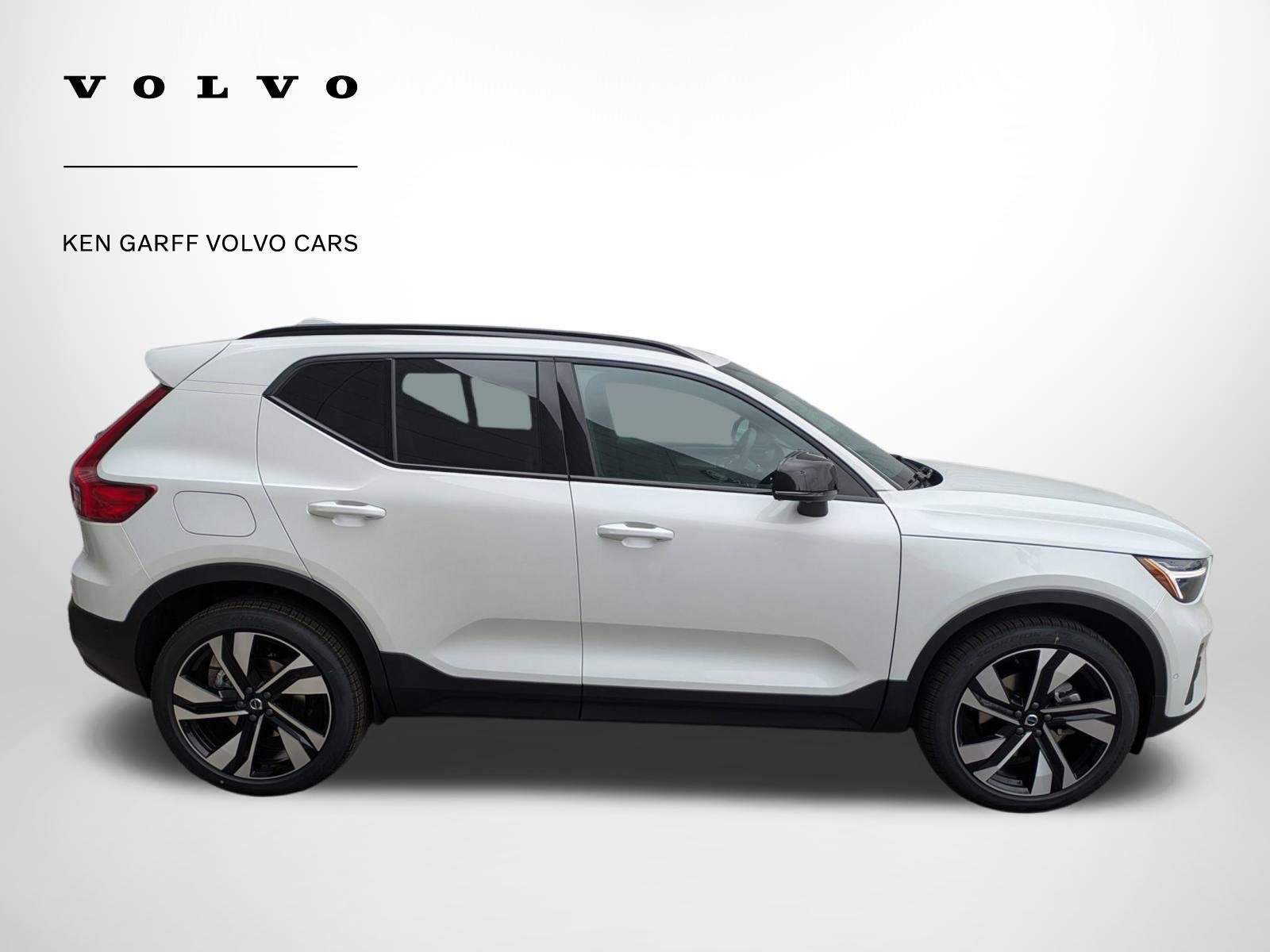New 2026 Crystal White Volvo Plus image 2