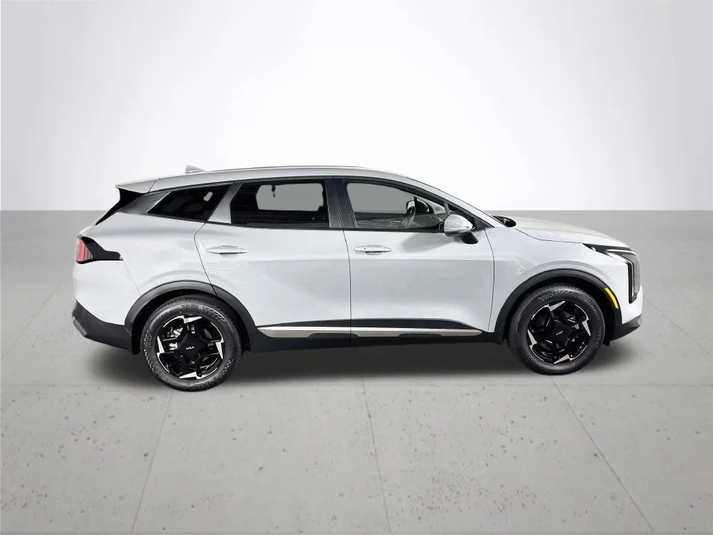 New 2027 Wolf Gray Kia EX image 5
