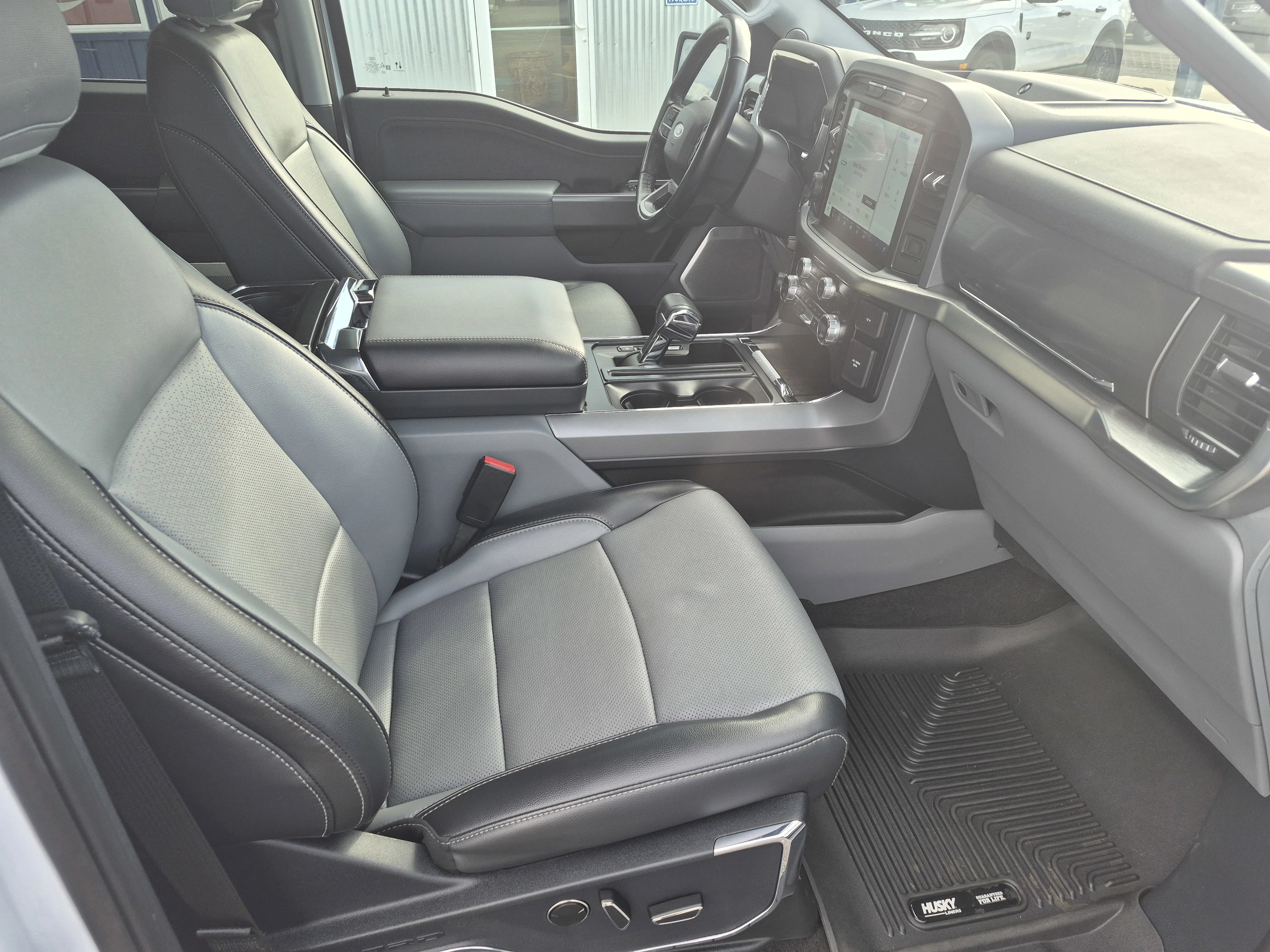 2021 Ford F-150 Lariat - Photo 12