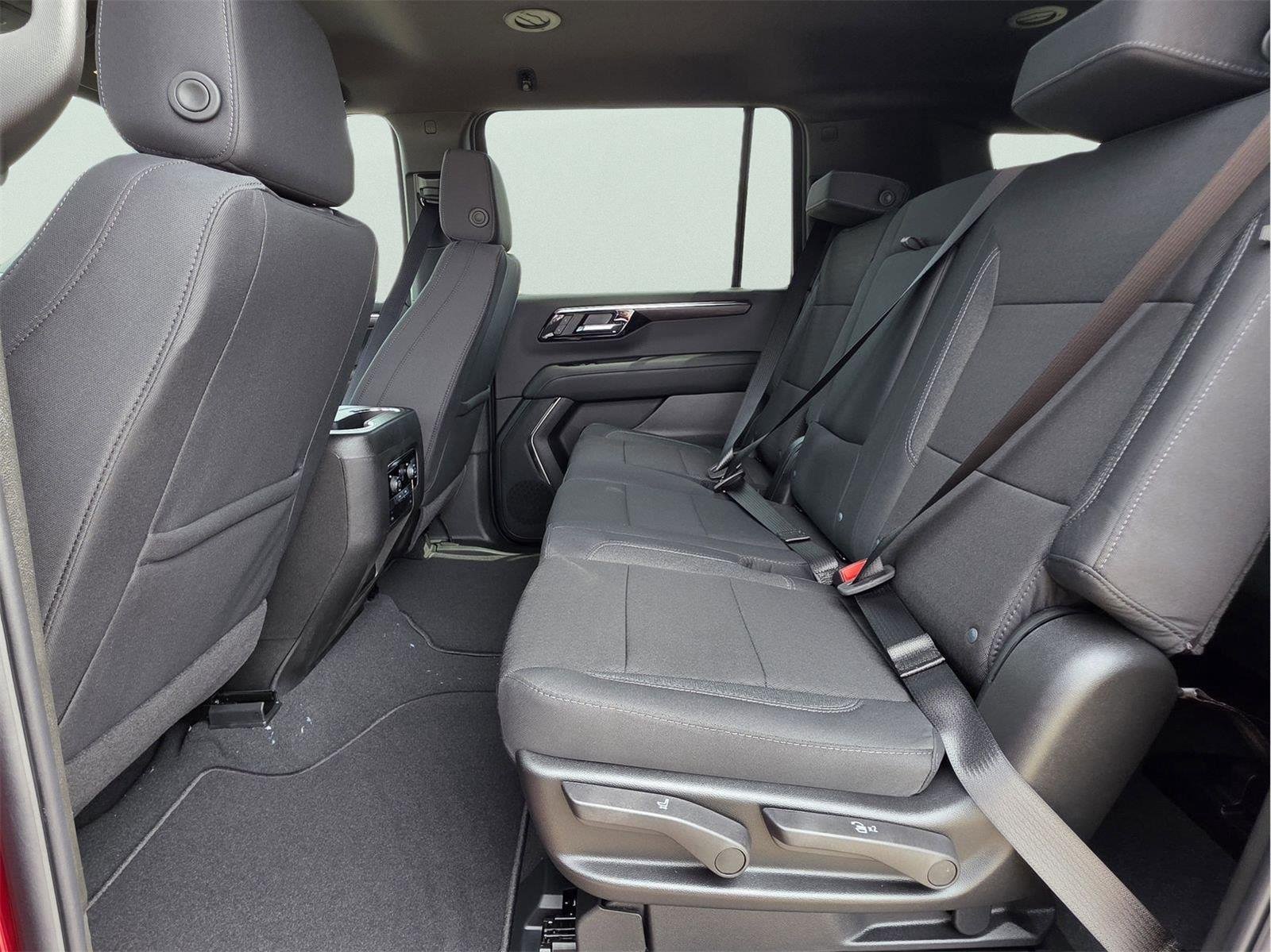 2026 Chevrolet Suburban LS - Photo 19
