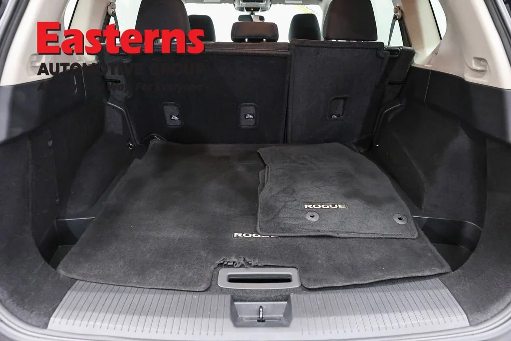 Used 2023 Black Nissan SV image 9