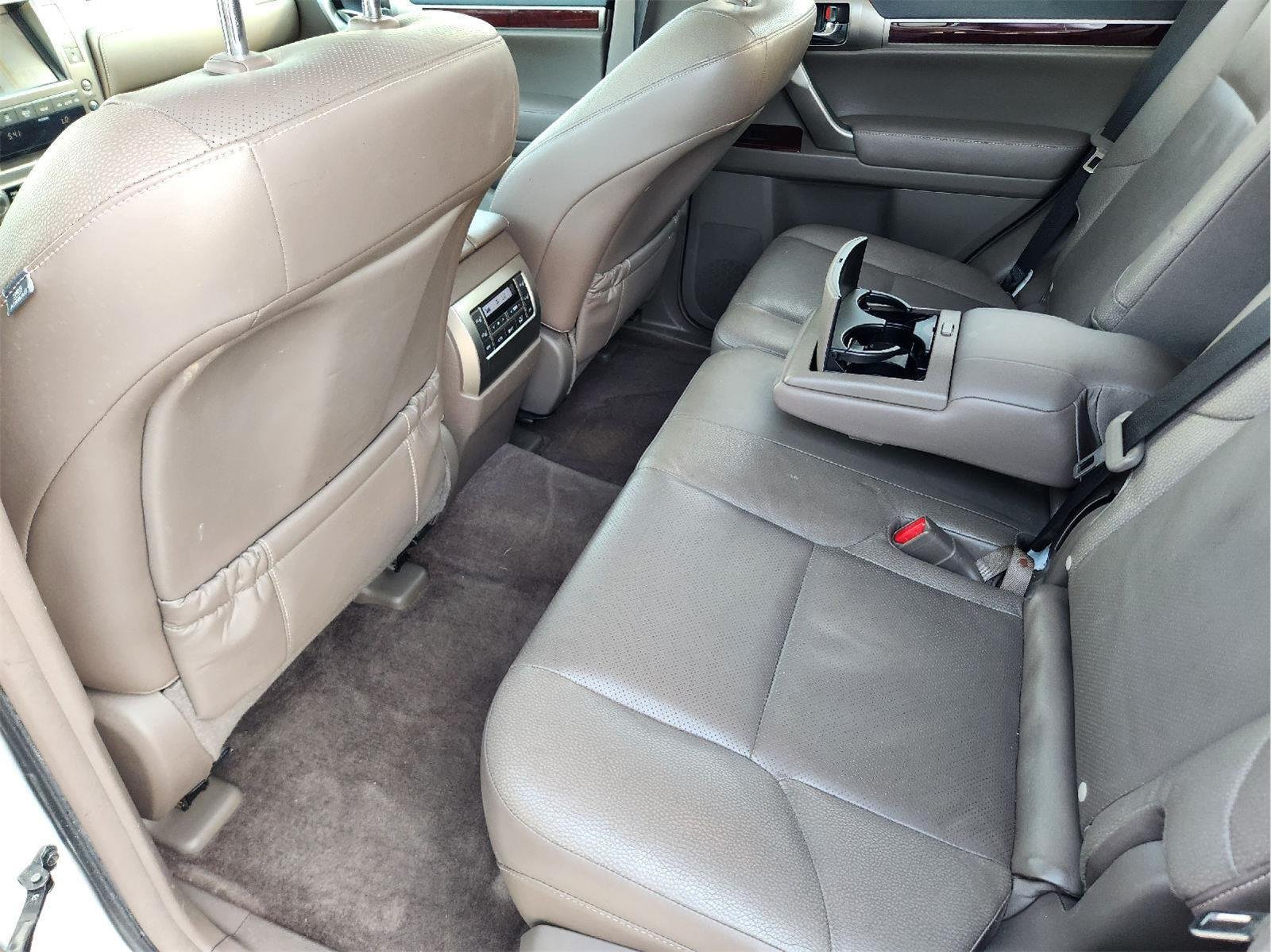 Used 2016 Starfire Pearl Lexus  image 29