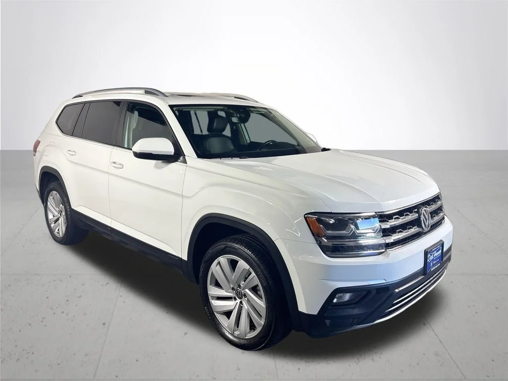 Used 2019 White Volkswagen 3.6L V6 SE image 4