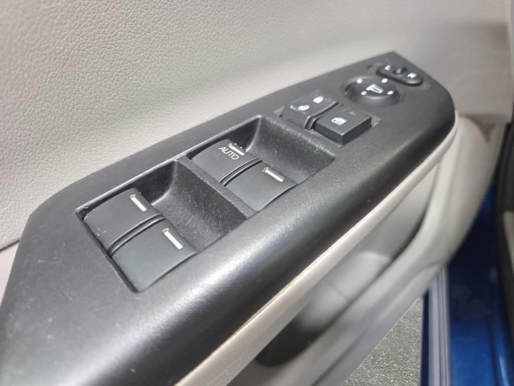 Used 2012 Blue Honda EX image 24