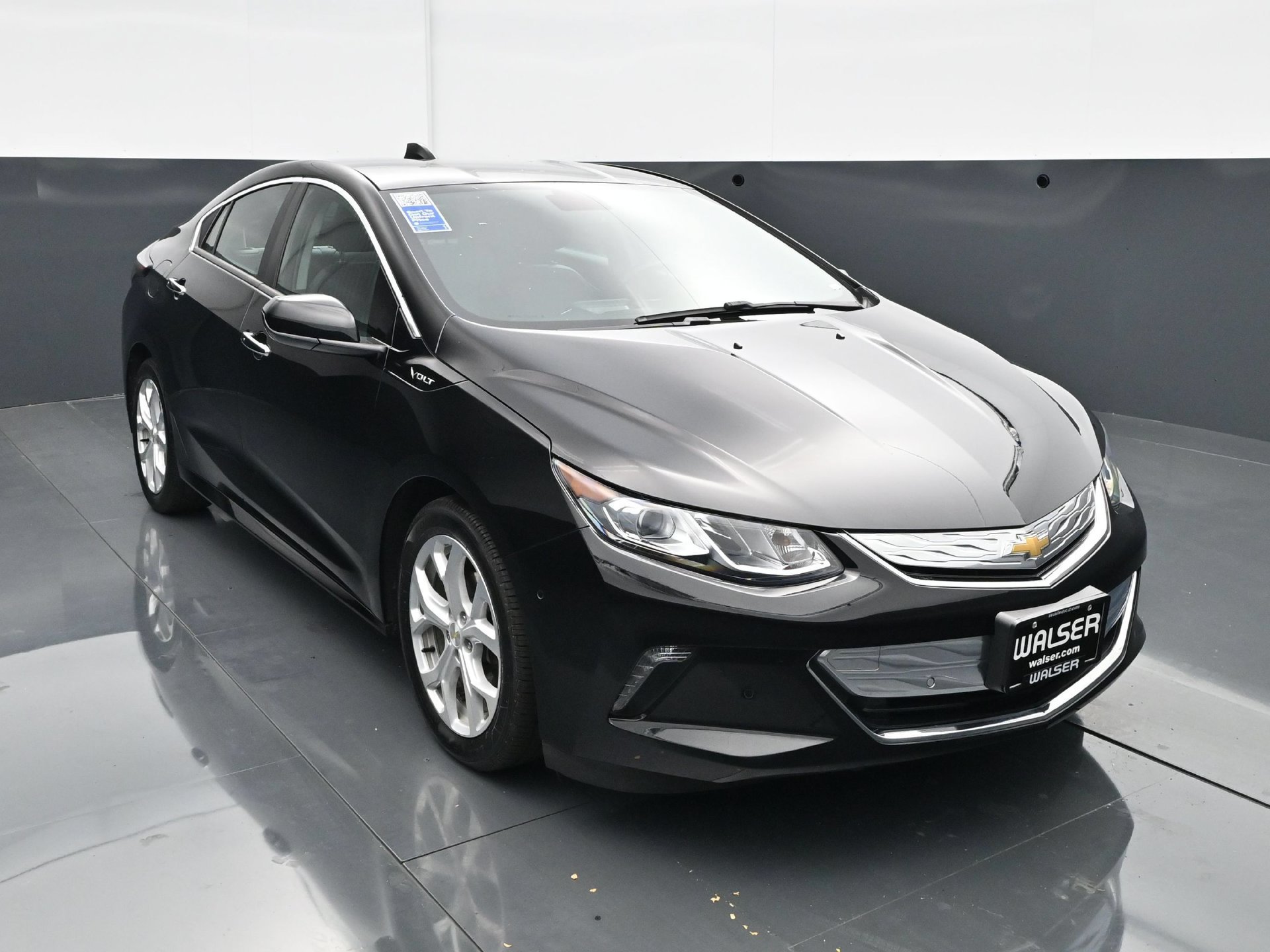 Used 2017 Mosaic Black Metallic Chevrolet Premier image 12