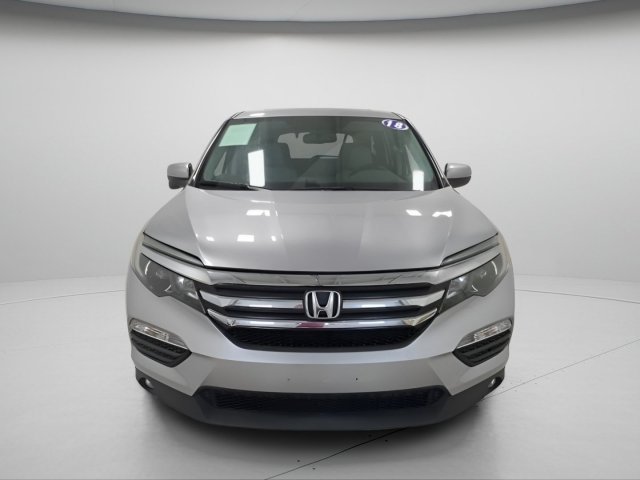 Certified Used 2018 Lunar Silver Metallic Honda EX-L image 2