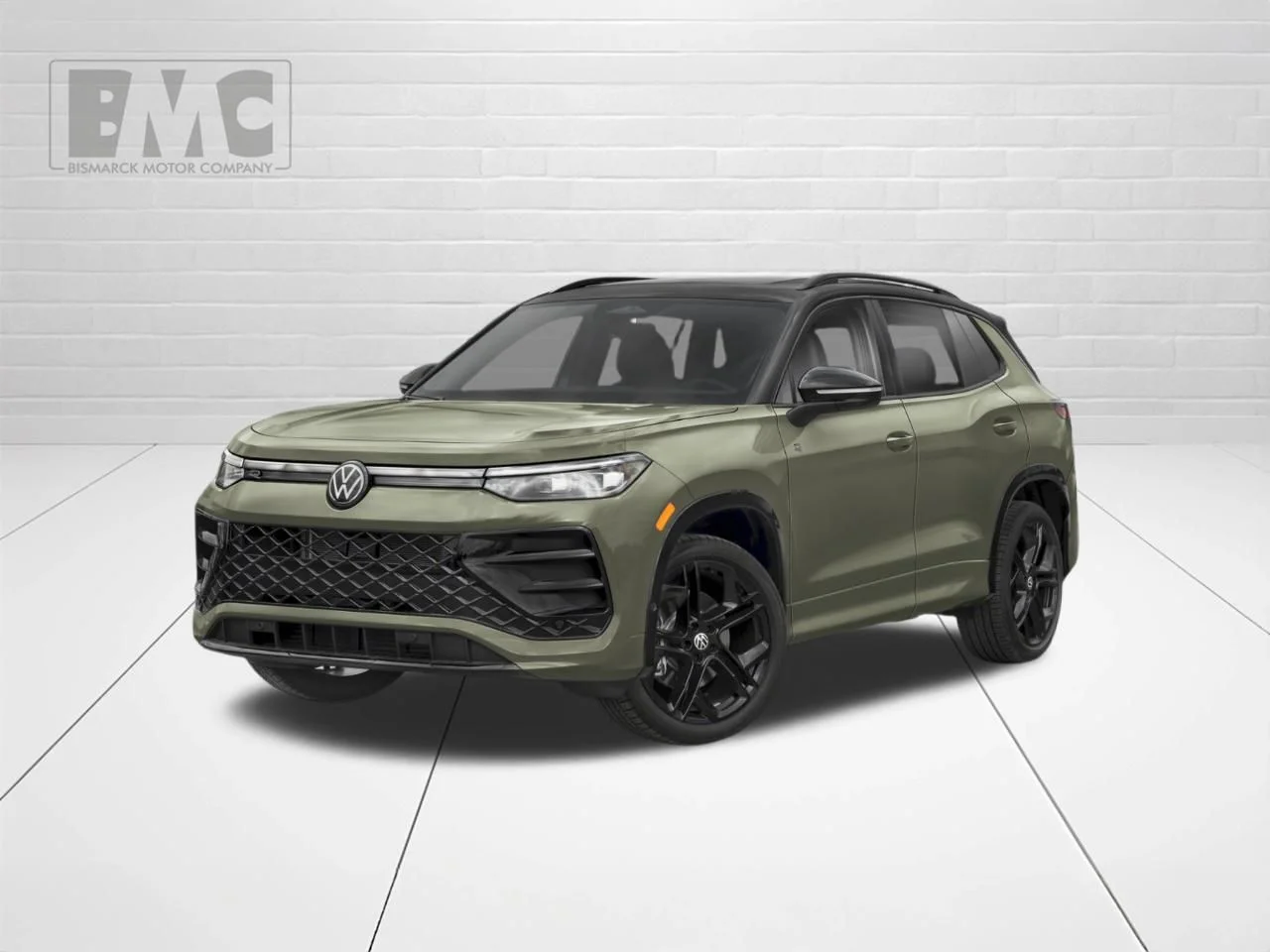 2026 Volkswagen Tiguan 2.0T SE R-Line Black 4Motion's photo