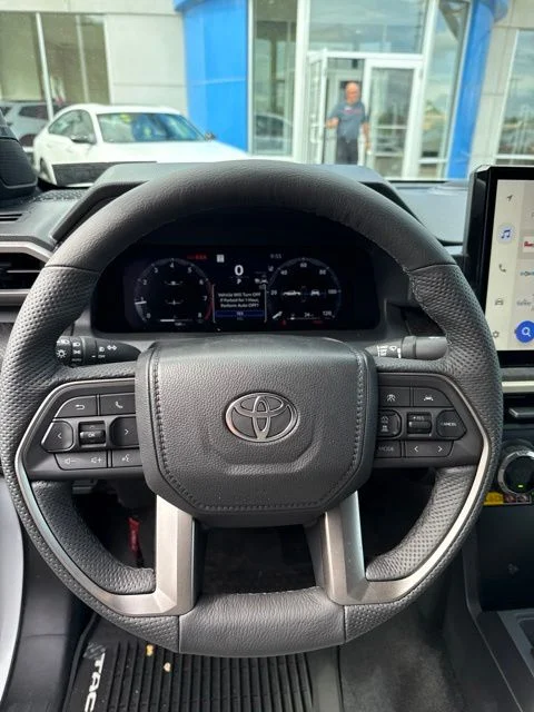Used 2026  Toyota Limited image 3