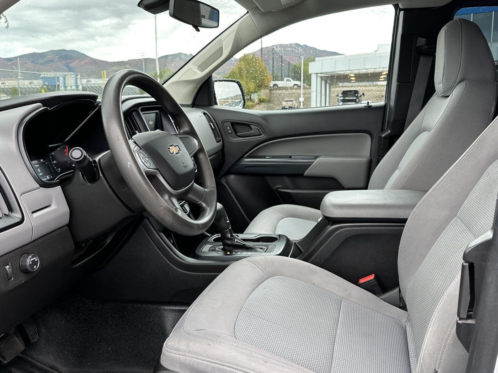Used 2016 SUMMIT WHITE Chevrolet 2WD WT image 5