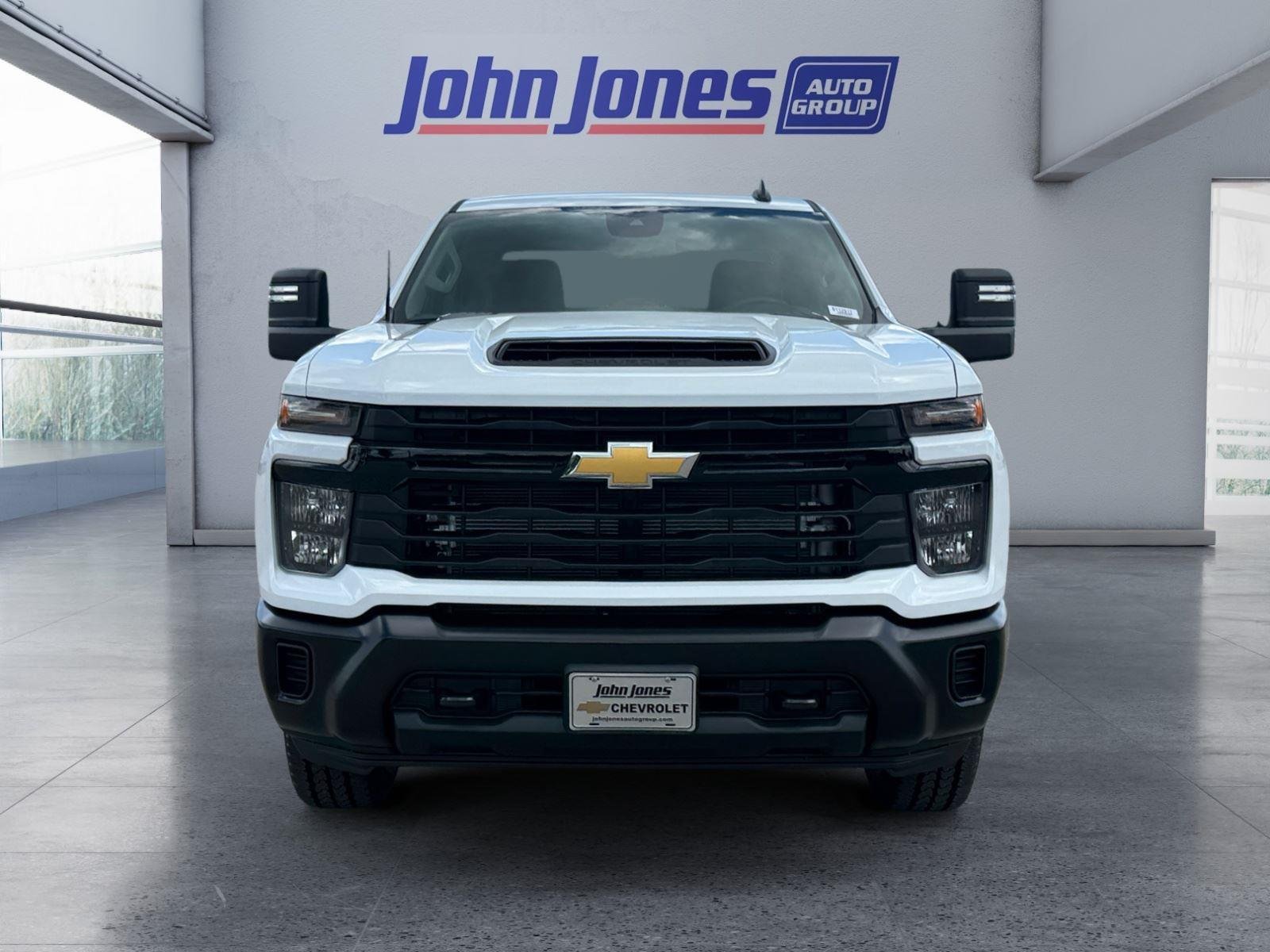 New 2026 Summit White Chevrolet WT image 8