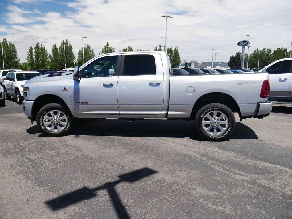 New 2026 Silver-Zynith Exterior Paint RAM LARAMIE image 24
