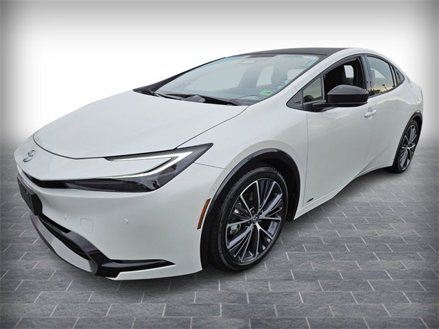 2024 Toyota Prius Limited photo 2