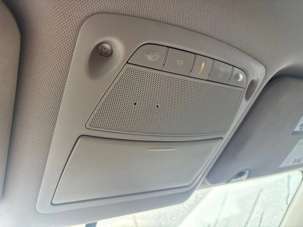 Used 2018 Gray Nissan SV image 20