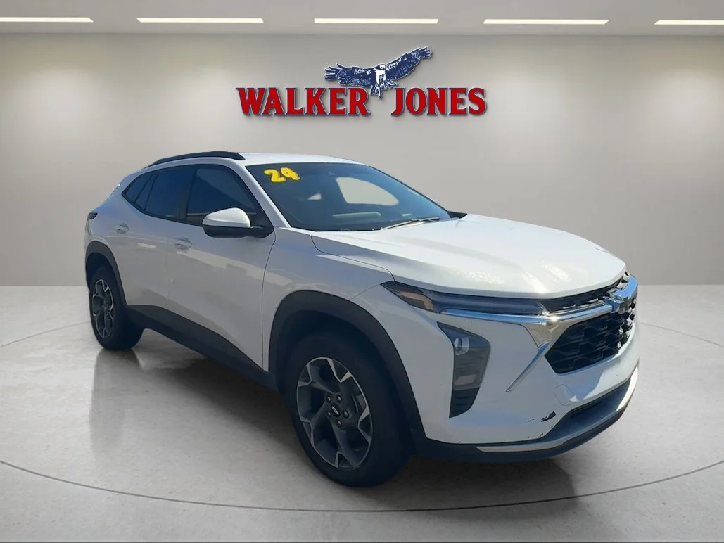 2024 Chevrolet Trax LT's photo
