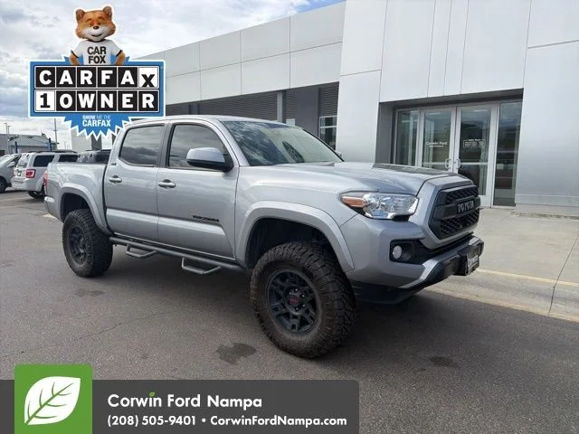 2019 Toyota Tacoma SR5 Double Cab 4WD V6 Auto Short Bed's photo
