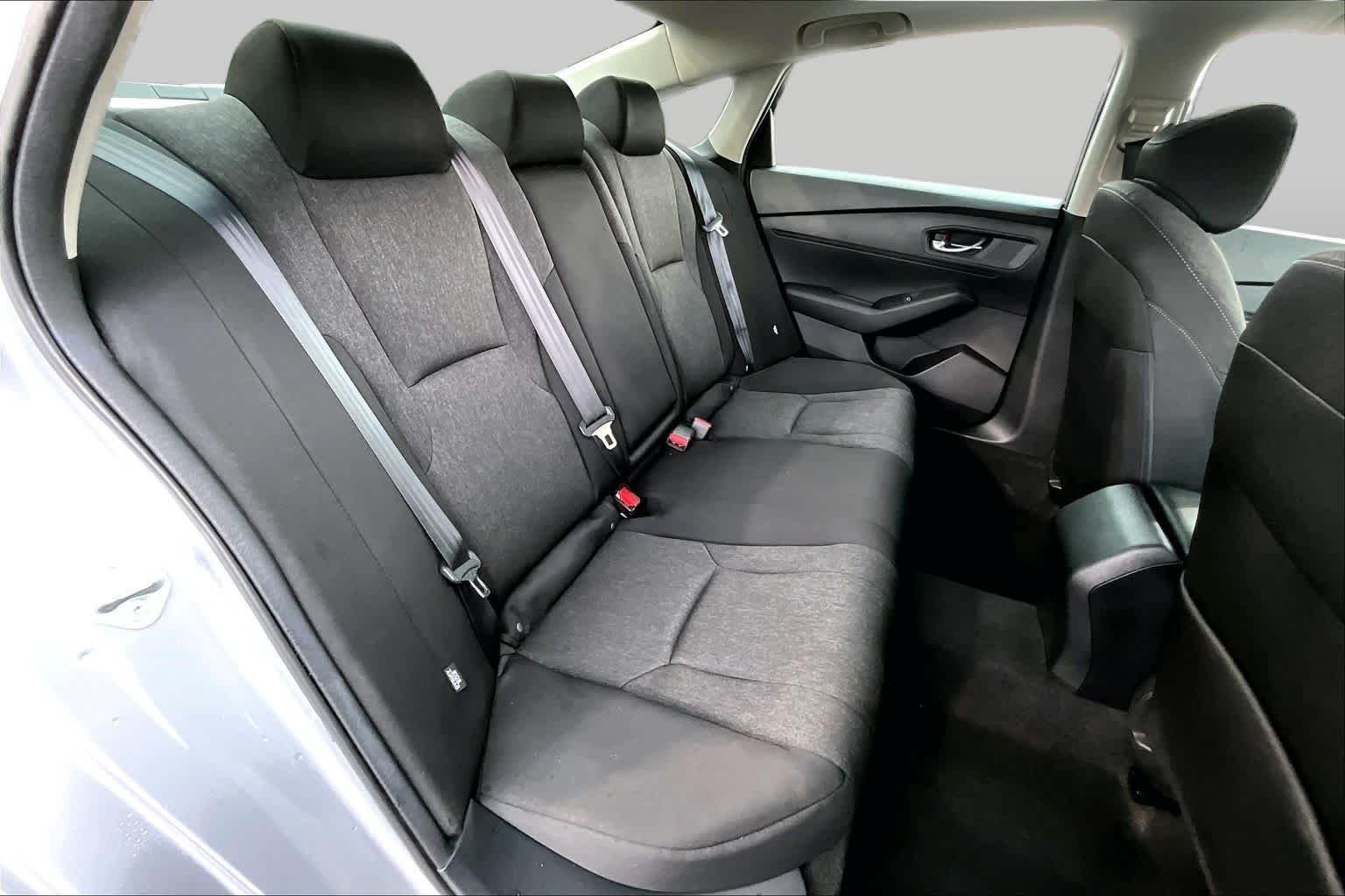 Used 2023 Lunar Silver Metallic Honda EX image 21