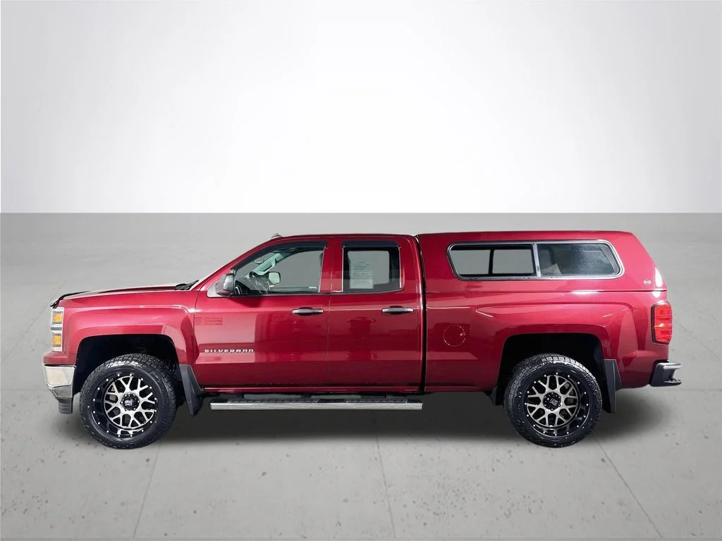 Used 2014 Red Chevrolet LT image 9