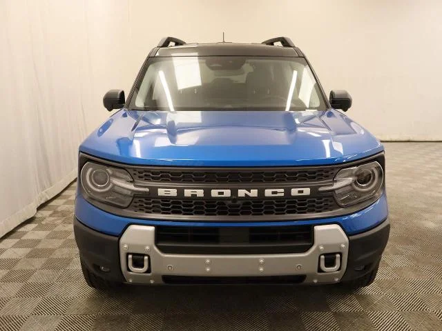 New 2026 Velocity Blue Metallic Ford Badlands® image 22