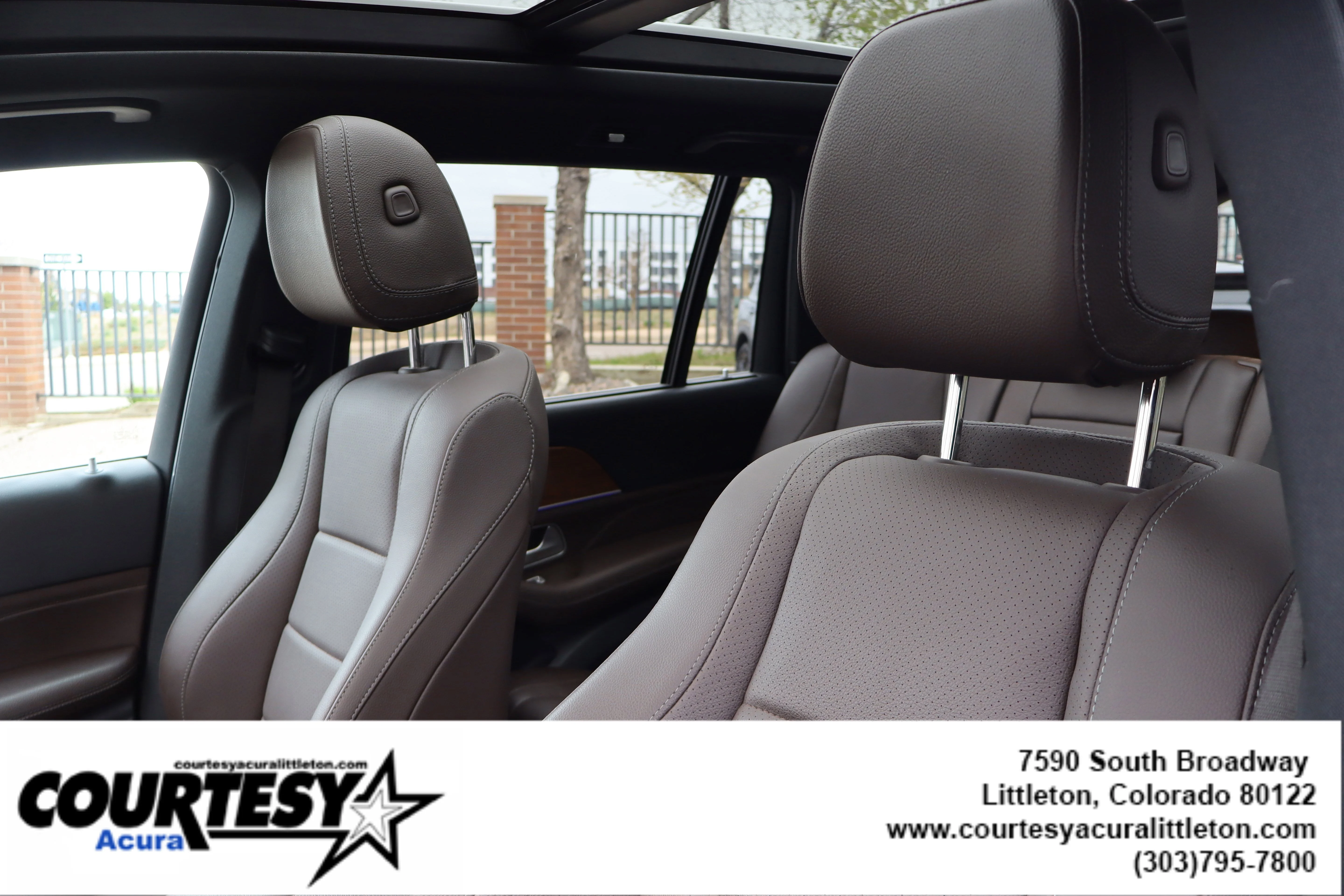 Used 2021 Gray Mercedes-Benz GLS 450 image 21