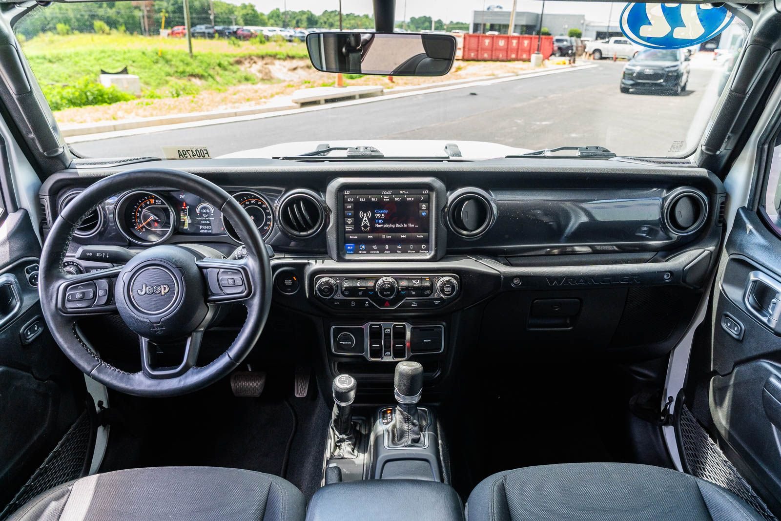 Used 2022 White Jeep Unlimited Sport Altitude image 33