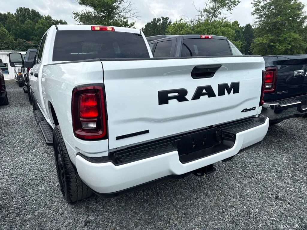 Used 2025 White Ram Big Horn image 4